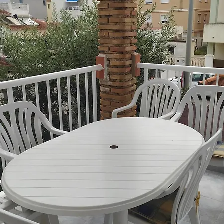 Apartment Snug With Balcony Playa