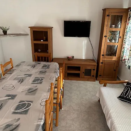 Apartment Snug With Balcony