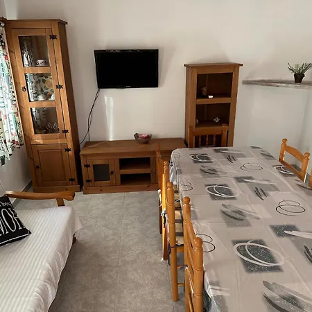 Apartment Snug With Balcony Playa