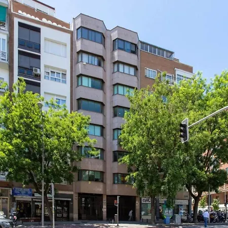 Apartman Snug With Balcony Playa